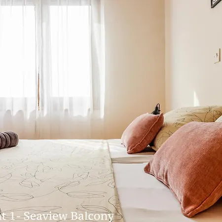 Archipelago Apartment *